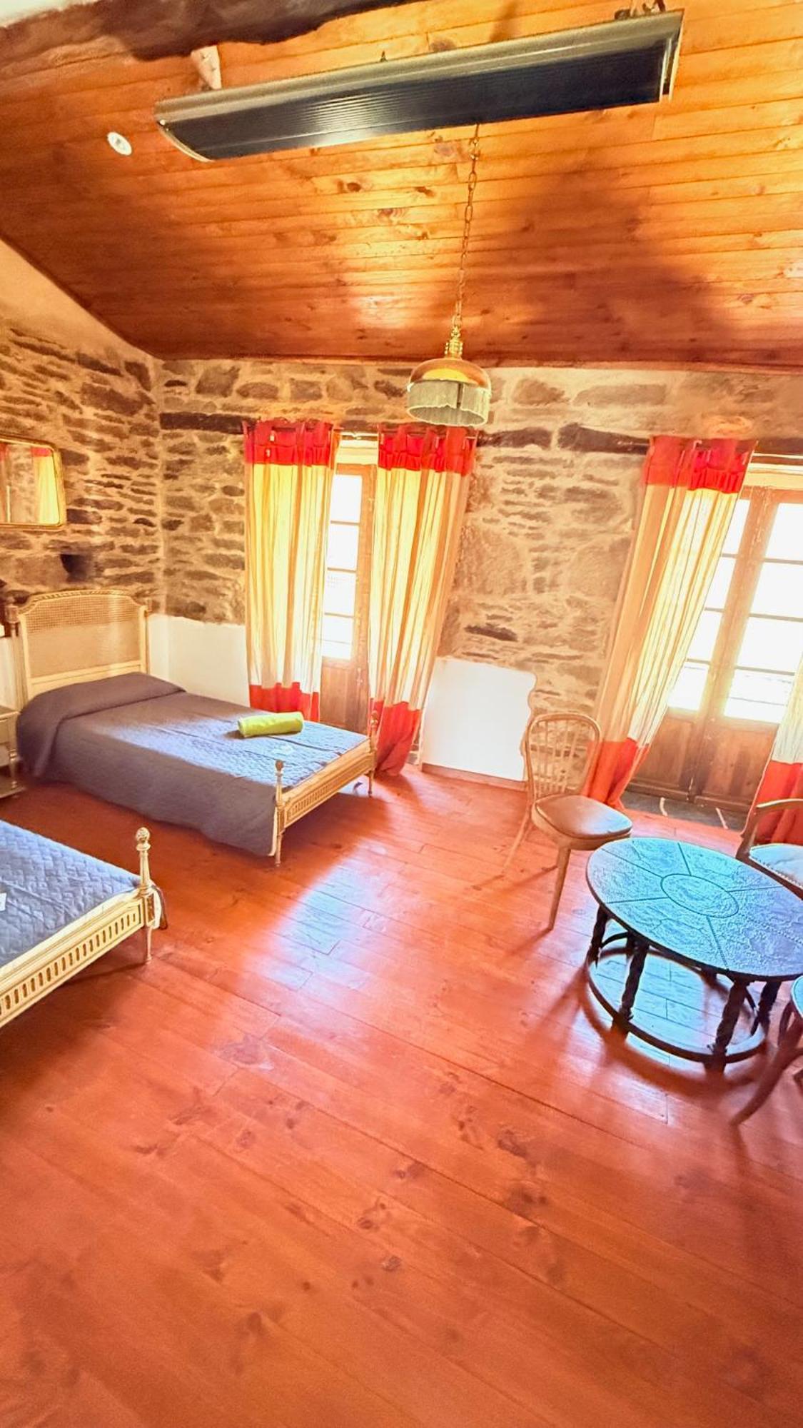 סאריה Pension Y Albergue Matias Locanda מראה חיצוני תמונה